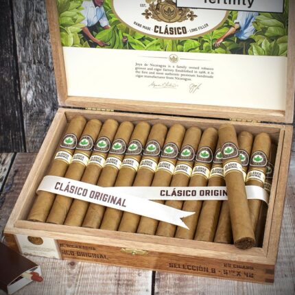 Buy Clasico Seleccion B Cigars - Box of 25 UK