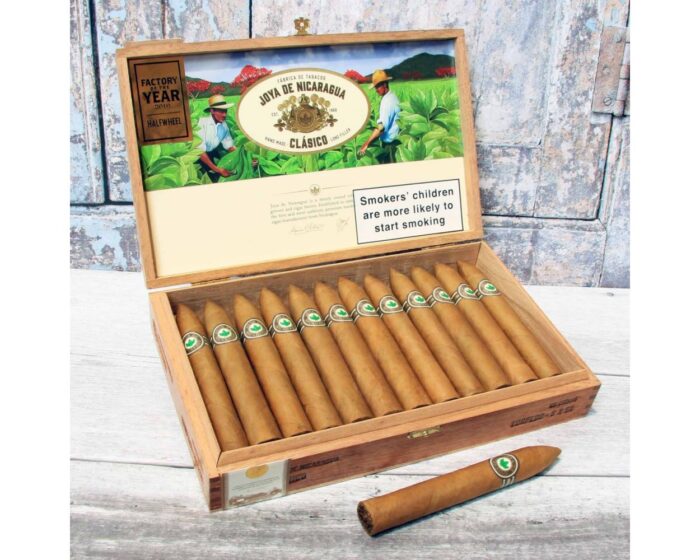 Buy Joya de Nicaragua Clasico Torpedo Cigars - Box of 25 UK